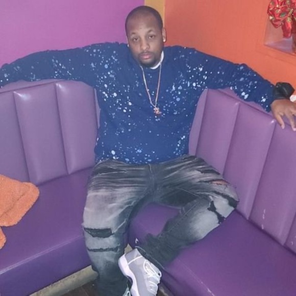 Meet your Posher, Chris - Picture 1 of 1